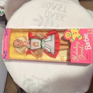 1997 Mattel Special Edition Holiday Treats Barbie